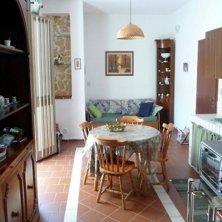 Casa Unifamiliar Con Jard N Privado Villa Agnone Bagni Bagian luar foto