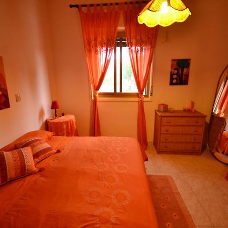 Casa Unifamiliar Con Jard N Privado Villa Agnone Bagni Bagian luar foto