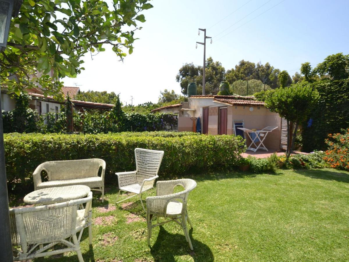 Casa Unifamiliar Con Jard N Privado Villa Agnone Bagni Bagian luar foto