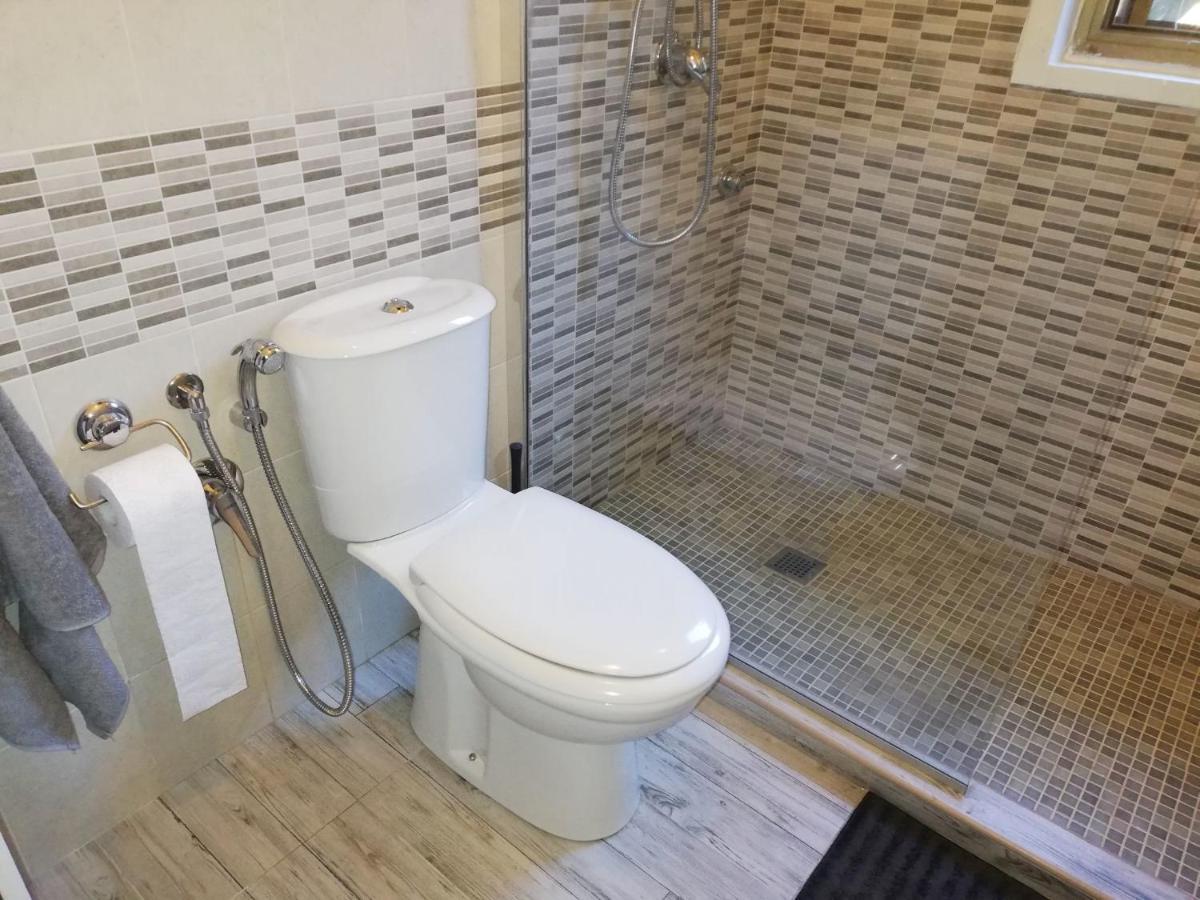Casa Unifamiliar Con Jard N Privado Villa Agnone Bagni Bagian luar foto